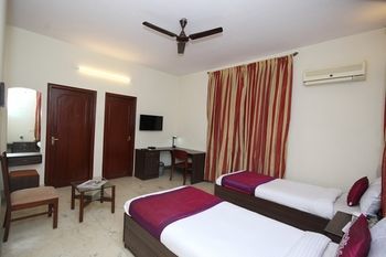 Oyo 2388 Hebbal Bangalore Exterior foto